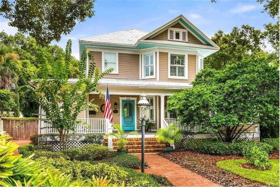 For Sale: $1,395,000 (4 beds, 3 baths, 3326 Square Feet)