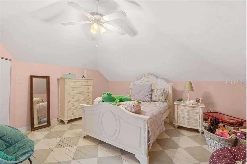 For Sale: $1,395,000 (4 beds, 3 baths, 3326 Square Feet)