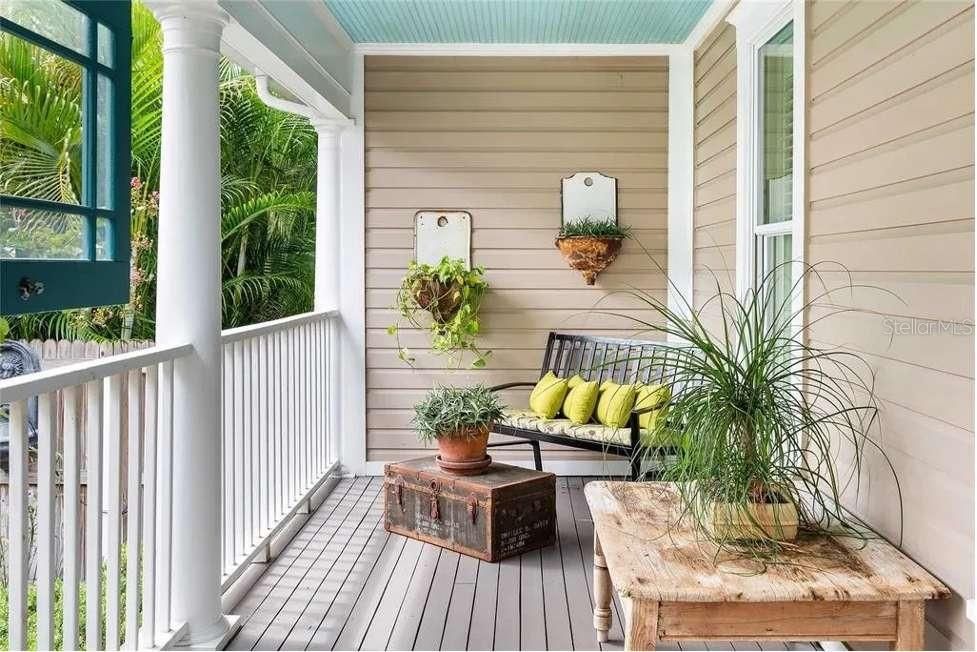 For Sale: $1,395,000 (4 beds, 3 baths, 3326 Square Feet)