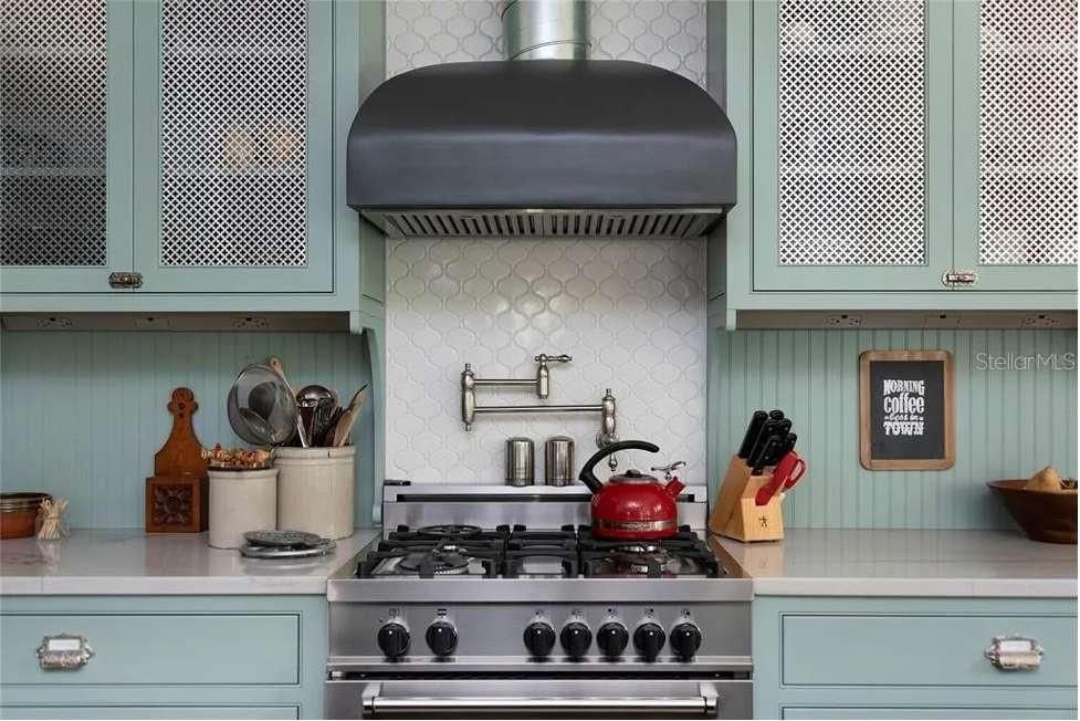 For Sale: $1,395,000 (4 beds, 3 baths, 3326 Square Feet)