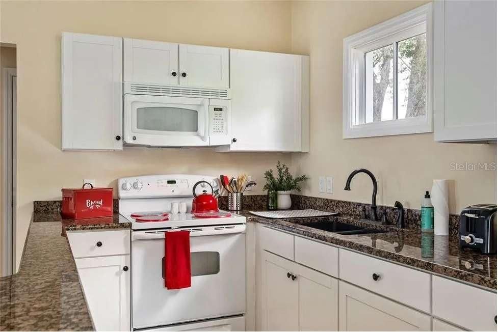 For Sale: $1,395,000 (4 beds, 3 baths, 3326 Square Feet)