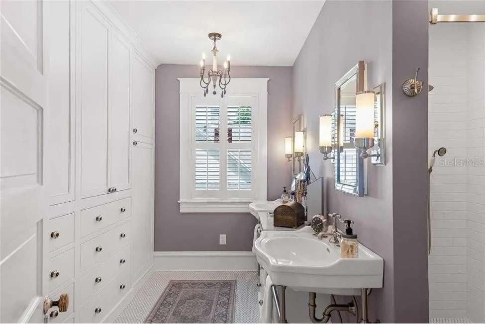 For Sale: $1,395,000 (4 beds, 3 baths, 3326 Square Feet)