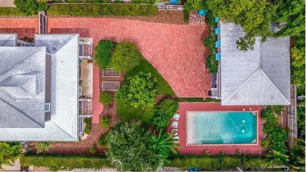 For Sale: $1,395,000 (4 beds, 3 baths, 3326 Square Feet)