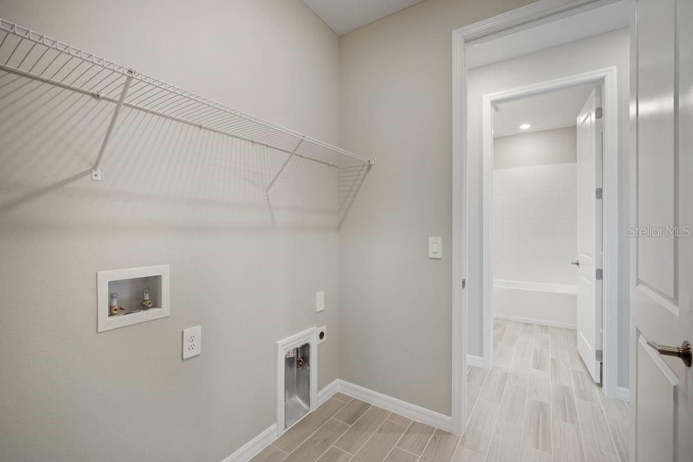 Active With Contract: $469,999 (4 beds, 3 baths, 2394 Square Feet)