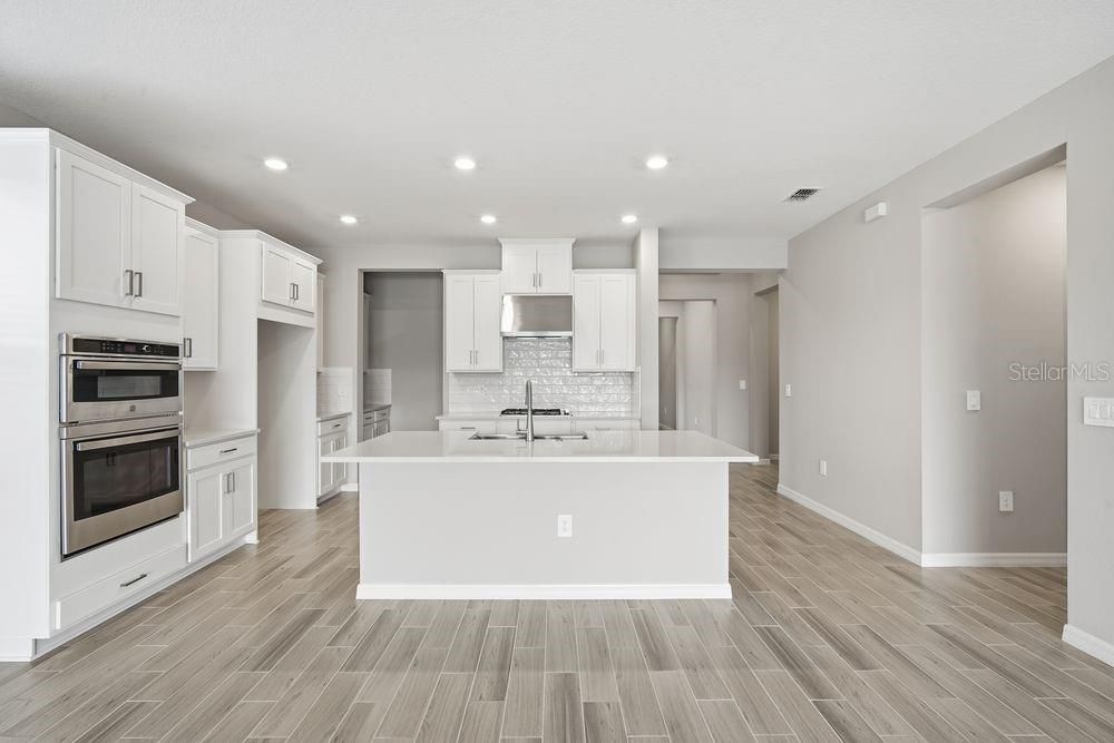 Active With Contract: $469,999 (4 beds, 3 baths, 2394 Square Feet)