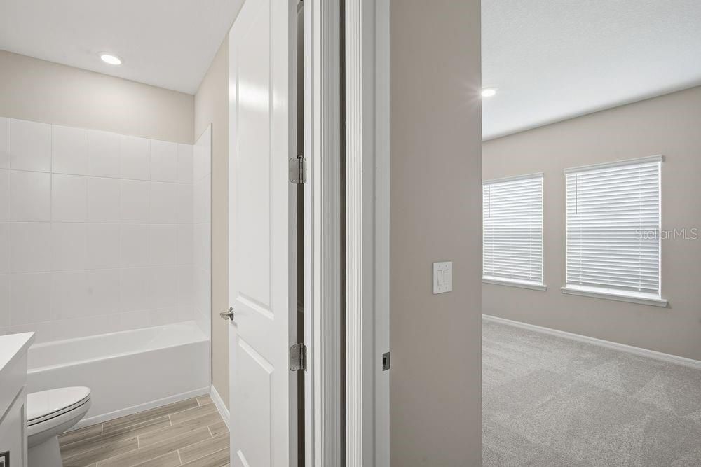 Active With Contract: $469,999 (4 beds, 3 baths, 2394 Square Feet)