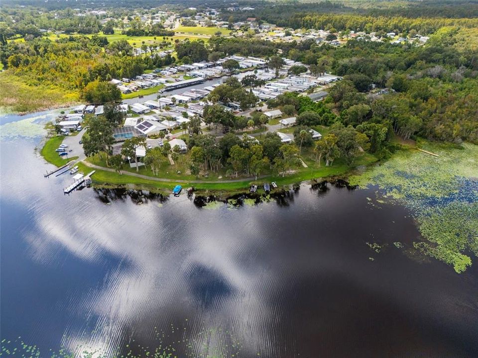 待售: $350,000 (4 贝兹, 2 浴室, 1919 平方英尺)