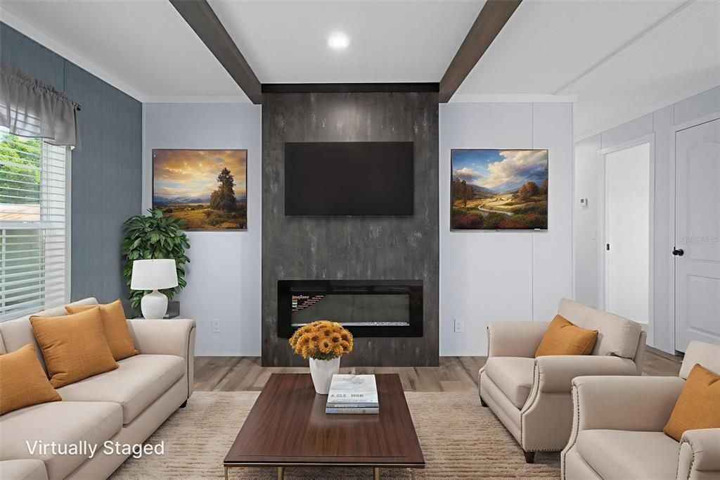 待售: $350,000 (4 贝兹, 2 浴室, 1919 平方英尺)