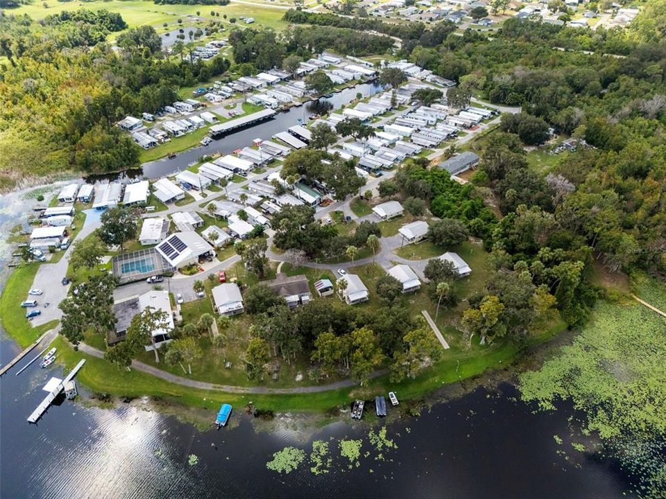 待售: $350,000 (4 贝兹, 2 浴室, 1919 平方英尺)