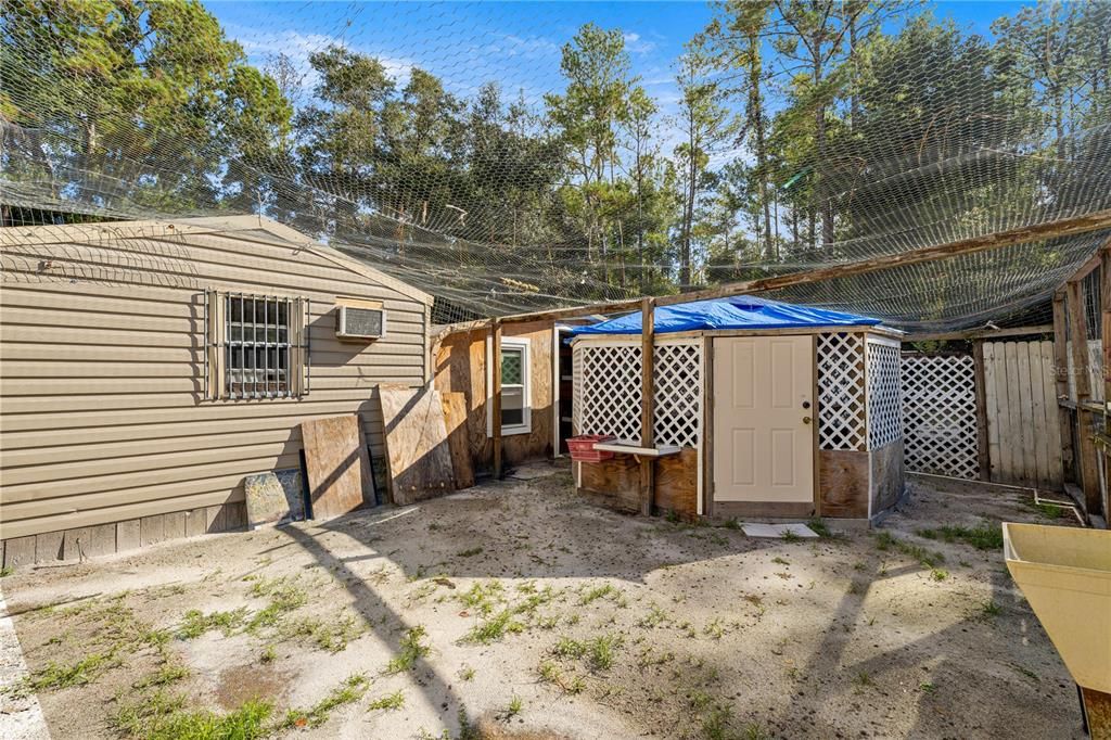 На продажу: $175,000 (3 спален, 2 ванн, 1040 Квадратных фут)