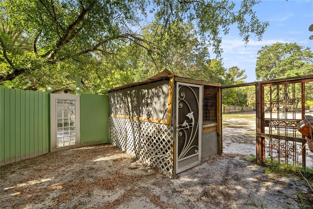 На продажу: $175,000 (3 спален, 2 ванн, 1040 Квадратных фут)