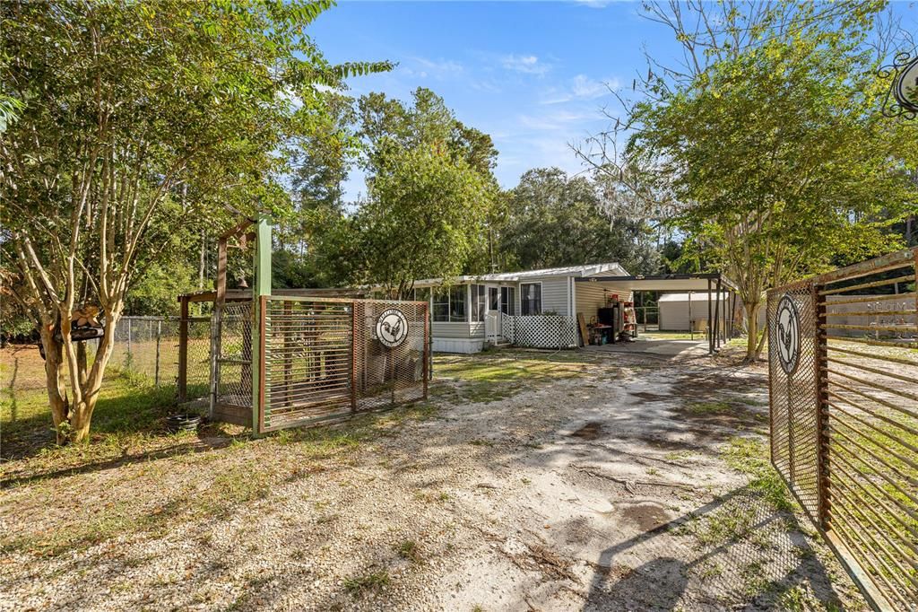 На продажу: $175,000 (3 спален, 2 ванн, 1040 Квадратных фут)