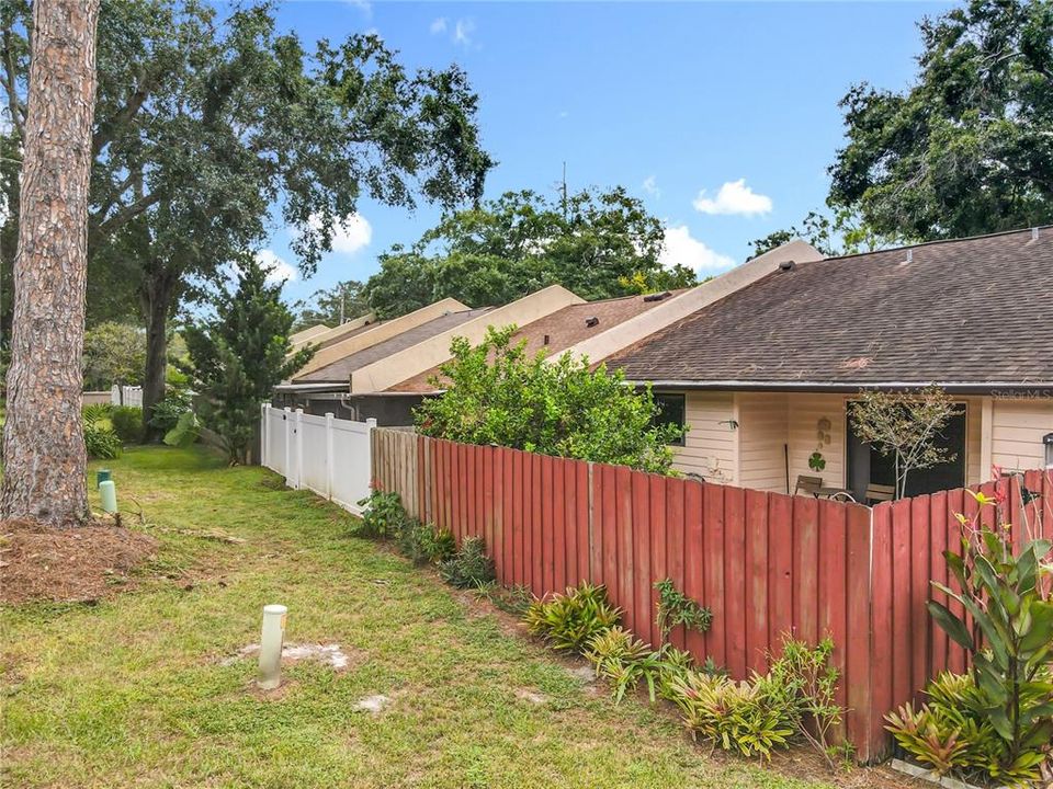 Под контрактом: $249,000 (2 спален, 2 ванн, 1103 Квадратных фут)