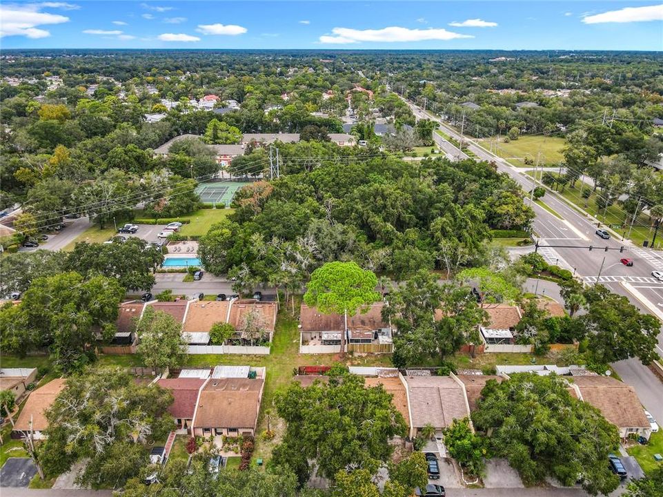 Под контрактом: $249,000 (2 спален, 2 ванн, 1103 Квадратных фут)