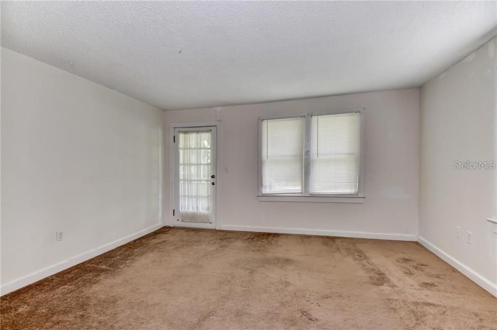 En Venta: $249,000 (2 camas, 1 baños, 724 Pies cuadrados)