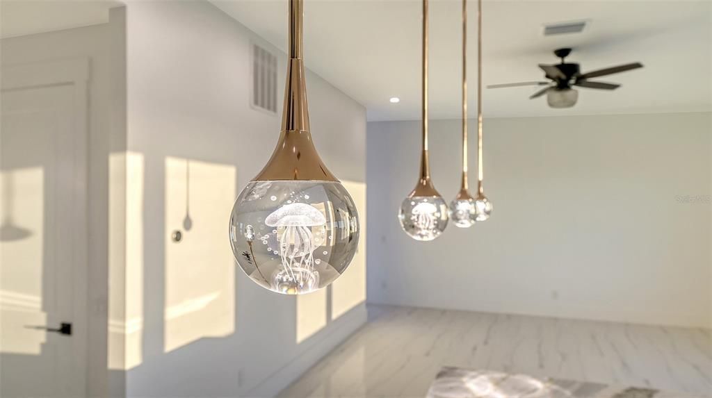 En Venta: $2,399,999 (6 camas, 4 baños, 3753 Pies cuadrados)