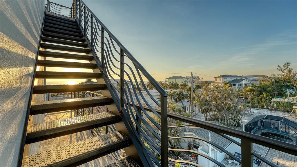 待售: $1,899,999 (3 贝兹, 2 浴室, 2665 平方英尺)