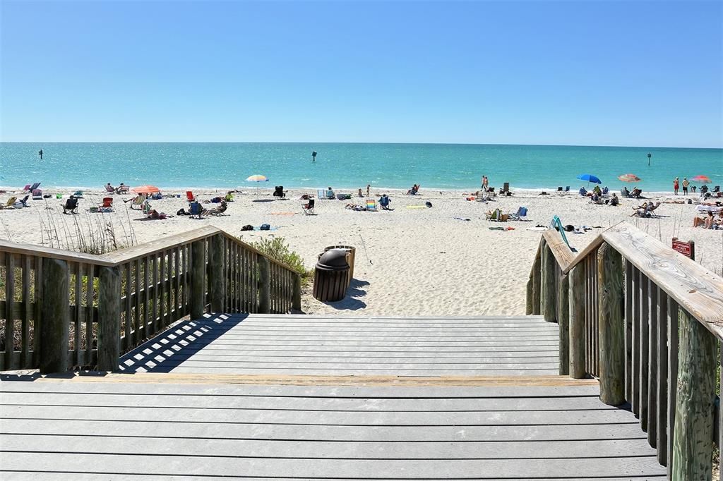 待售: $1,899,999 (3 贝兹, 2 浴室, 2665 平方英尺)