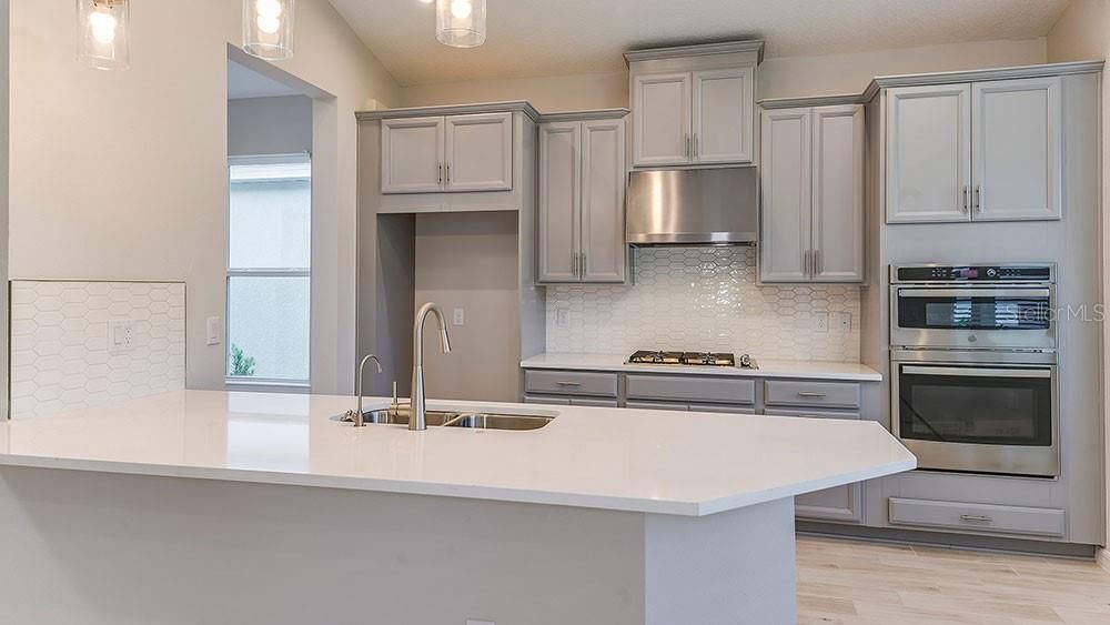 For Sale: $420,999 (3 beds, 2 baths, 1768 Square Feet)