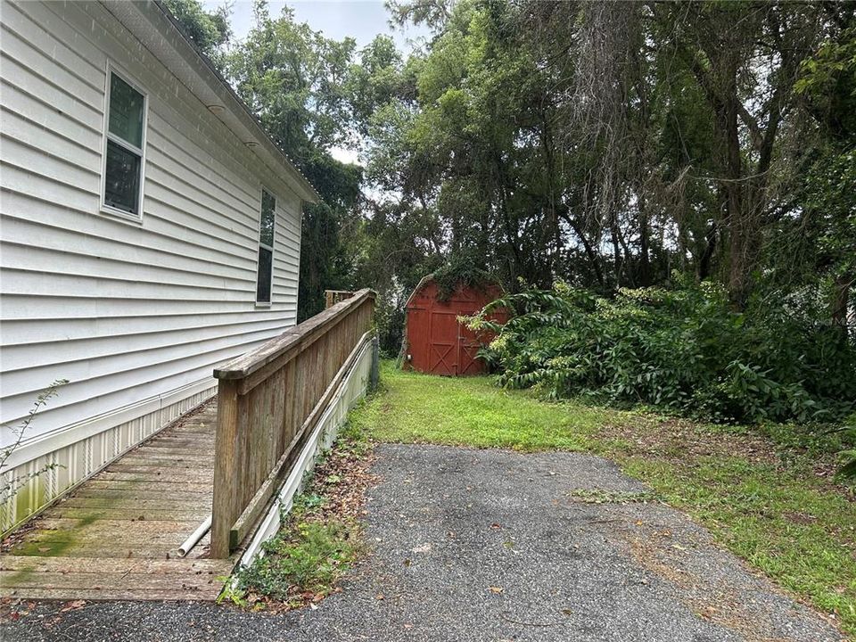 На продажу: $189,900 (4 спален, 2 ванн, 1942 Квадратных фут)