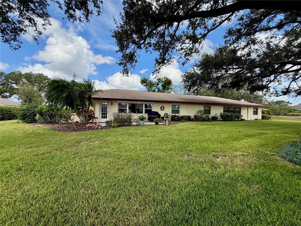 合同活跃: $215,000 (2 贝兹, 2 浴室, 1661 平方英尺)