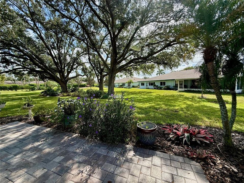 合同活跃: $215,000 (2 贝兹, 2 浴室, 1661 平方英尺)