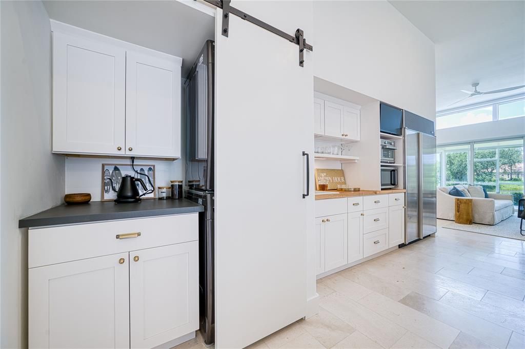 Active With Contract: $699,000 (3 beds, 2 baths, 1928 Square Feet)