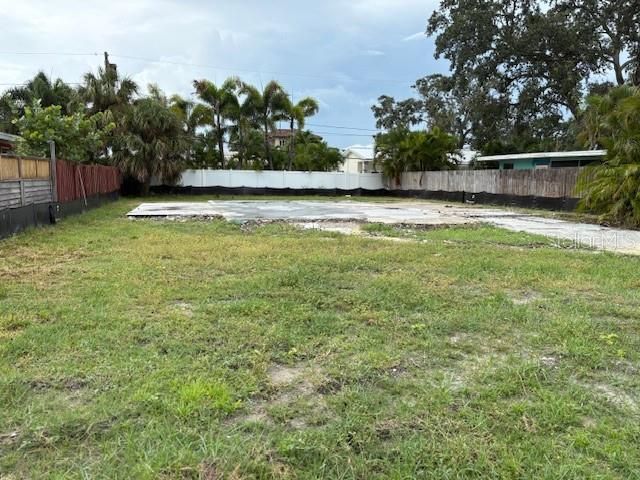 For Sale: $279,900 (0.14 acres)