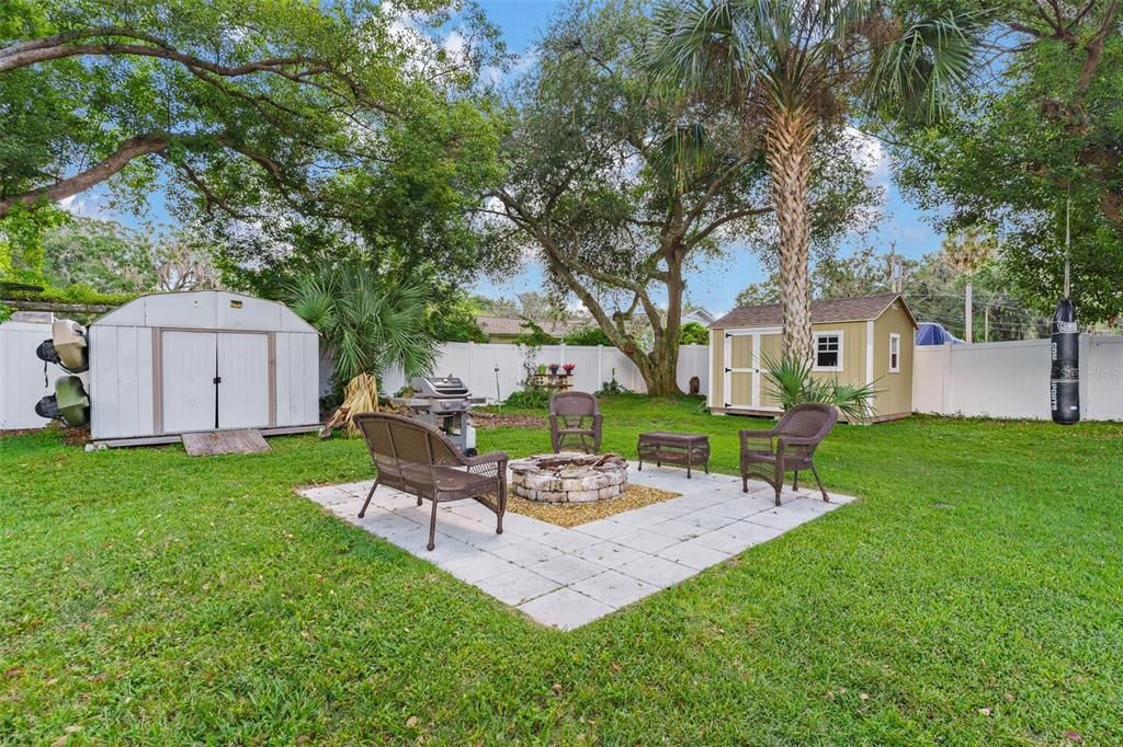 Activo con contrato: $275,000 (2 camas, 2 baños, 1551 Pies cuadrados)