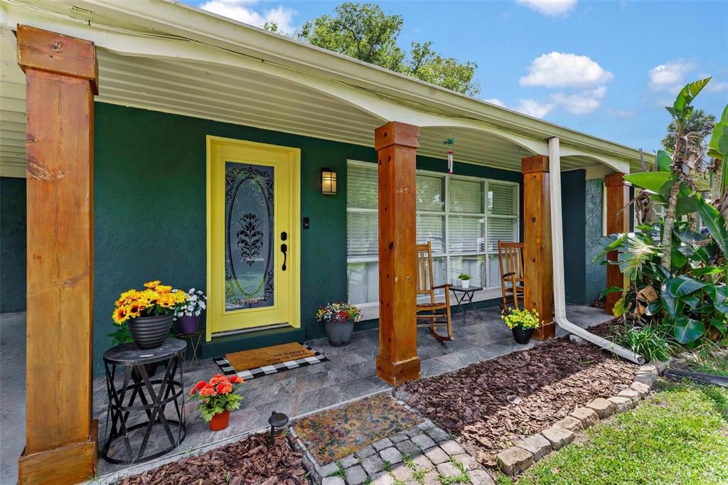 Activo con contrato: $275,000 (2 camas, 2 baños, 1551 Pies cuadrados)