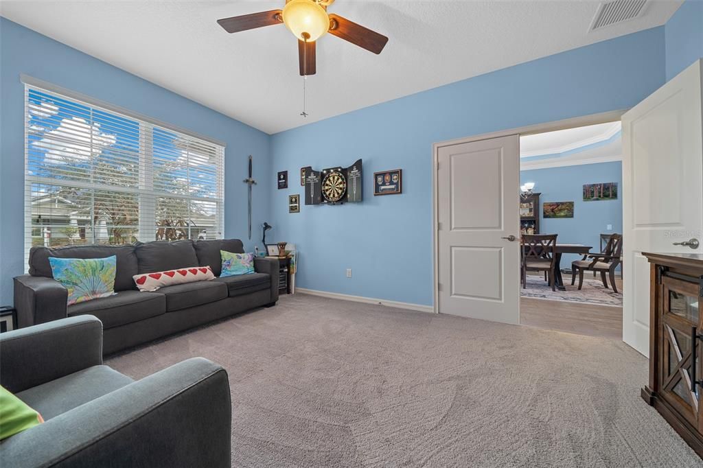 待售: $479,000 (3 贝兹, 2 浴室, 2024 平方英尺)