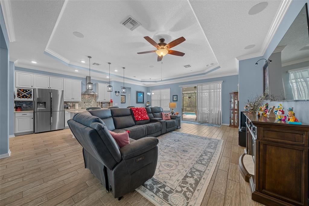 待售: $479,000 (3 贝兹, 2 浴室, 2024 平方英尺)