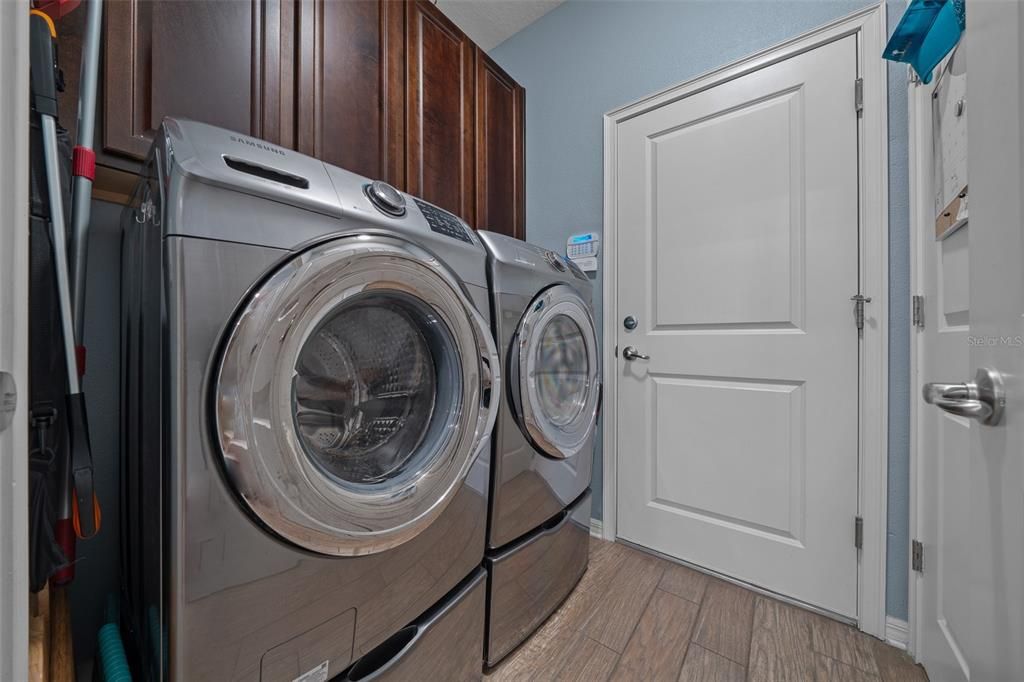 待售: $479,000 (3 贝兹, 2 浴室, 2024 平方英尺)