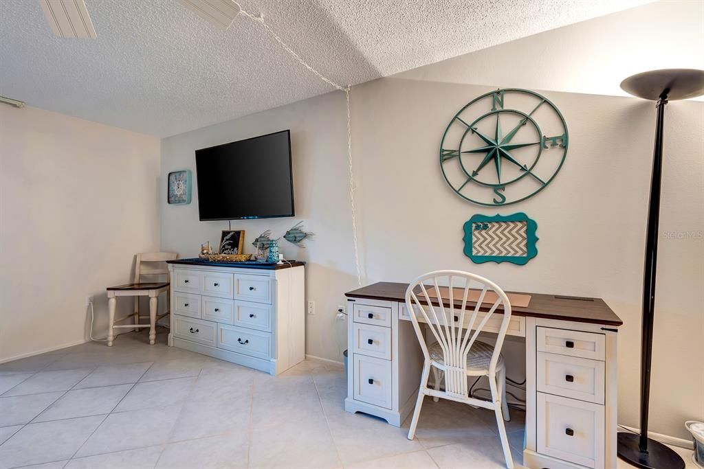 出租: $2,250 (2 贝兹, 2 浴室, 1304 平方英尺)