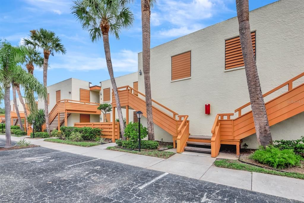 出租: $2,250 (2 贝兹, 2 浴室, 1304 平方英尺)