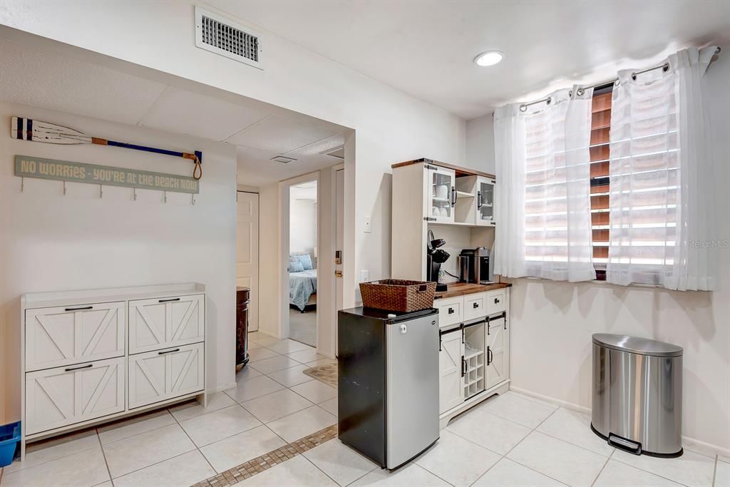 出租: $2,250 (2 贝兹, 2 浴室, 1304 平方英尺)