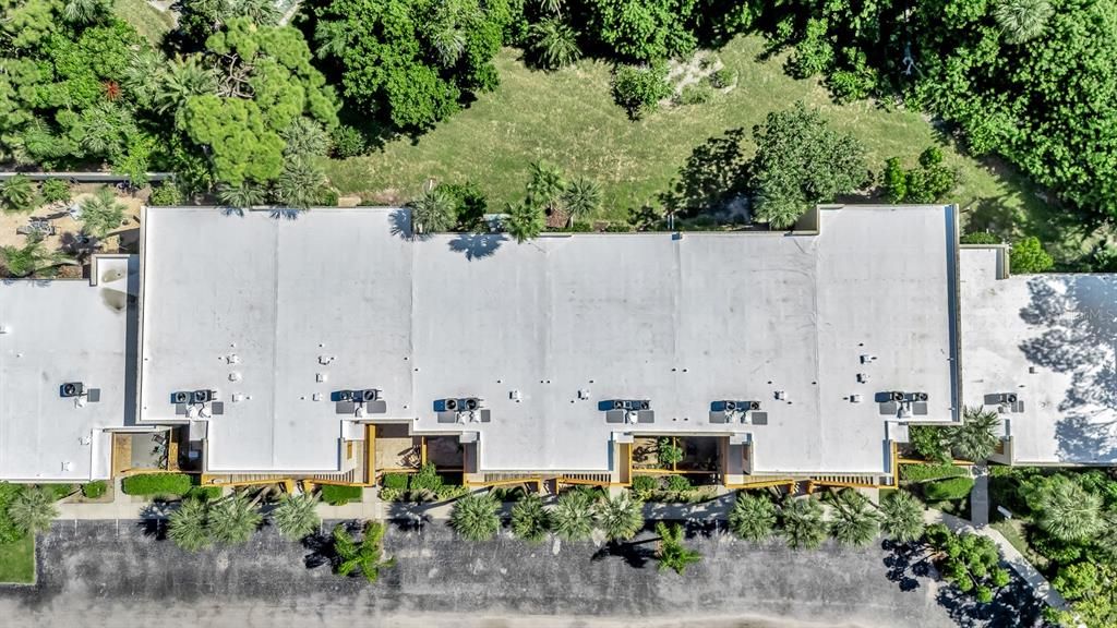 出租: $2,250 (2 贝兹, 2 浴室, 1304 平方英尺)