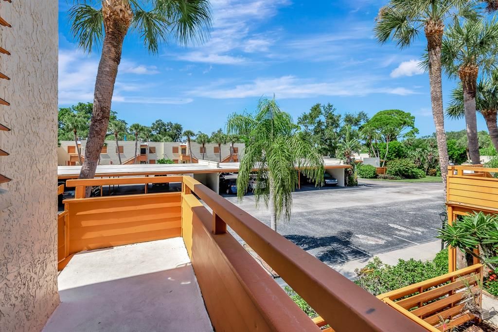 出租: $2,250 (2 贝兹, 2 浴室, 1304 平方英尺)