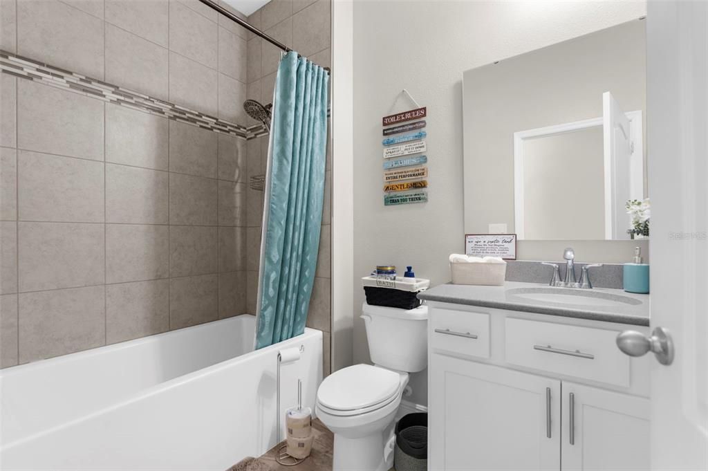 На продажу: $585,000 (5 спален, 3 ванн, 2266 Квадратных фут)