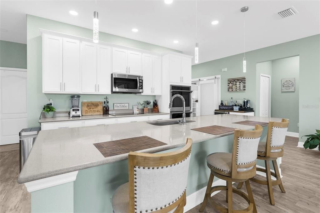 На продажу: $585,000 (5 спален, 3 ванн, 2266 Квадратных фут)