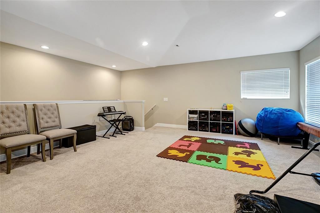 For Sale: $792,999 (4 beds, 3 baths, 3731 Square Feet)