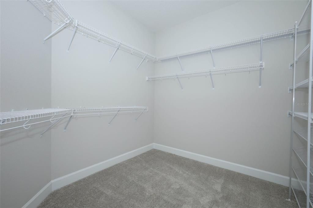 For Sale: $599,990 (4 beds, 3 baths, 2818 Square Feet)