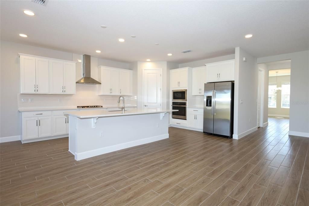 For Sale: $599,990 (4 beds, 3 baths, 2818 Square Feet)