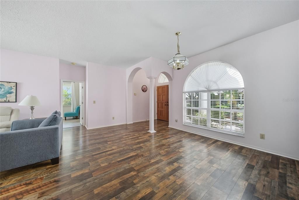 For Sale: $665,000 (4 beds, 3 baths, 2537 Square Feet)