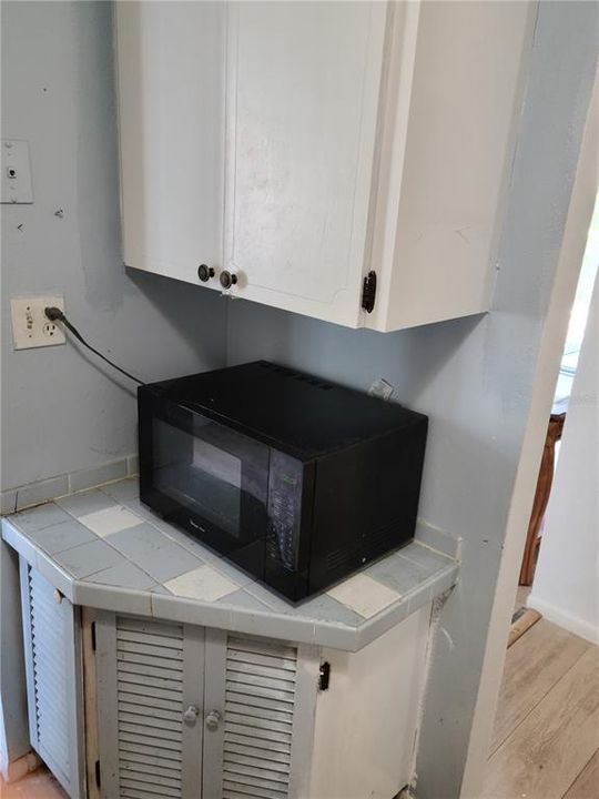 待售: $85,000 (1 贝兹, 1 浴室, 576 平方英尺)