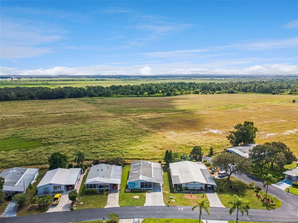 Под контрактом: $179,000 (2 спален, 2 ванн, 1342 Квадратных фут)