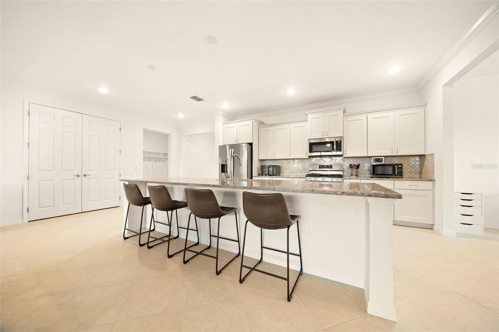Active With Contract: $359,800 (3 beds, 3 baths, 2703 Square Feet)