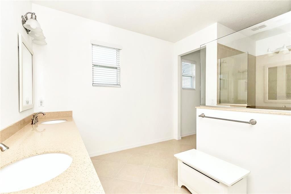 Active With Contract: $359,800 (3 beds, 3 baths, 2703 Square Feet)