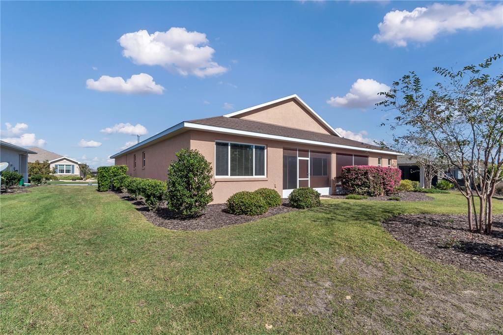 Active With Contract: $359,800 (3 beds, 3 baths, 2703 Square Feet)