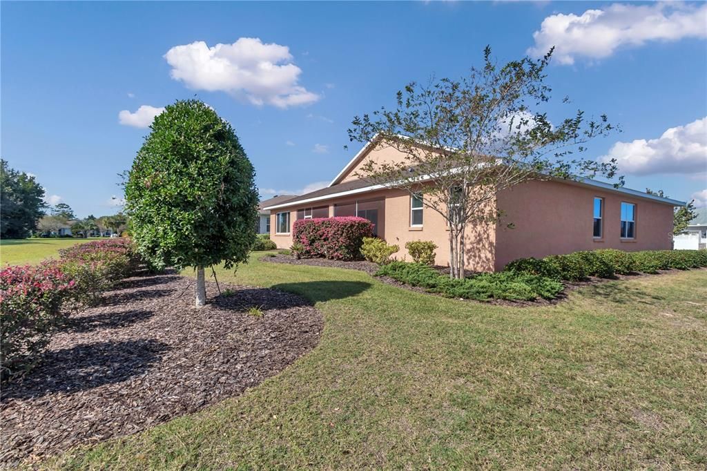 Active With Contract: $359,800 (3 beds, 3 baths, 2703 Square Feet)